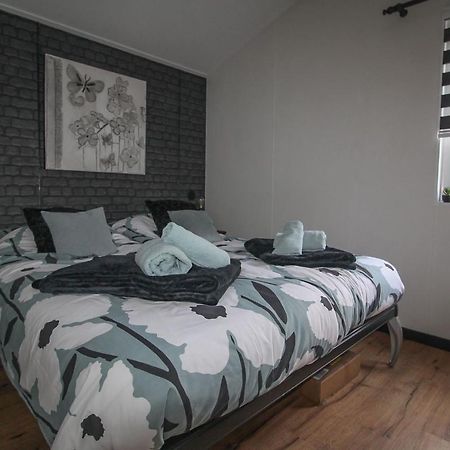 Sfeervol Chalet Op De Veluwe Путен Екстериор снимка