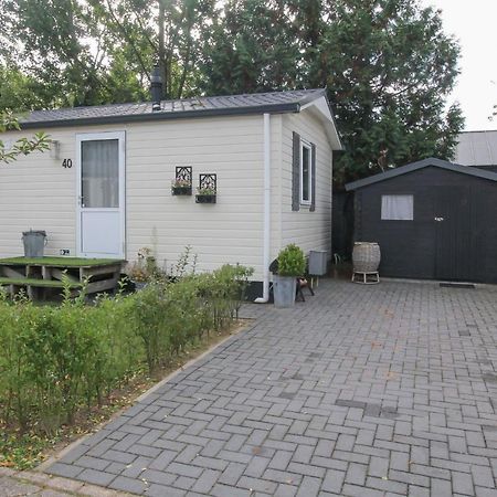 Sfeervol Chalet Op De Veluwe Путен Екстериор снимка