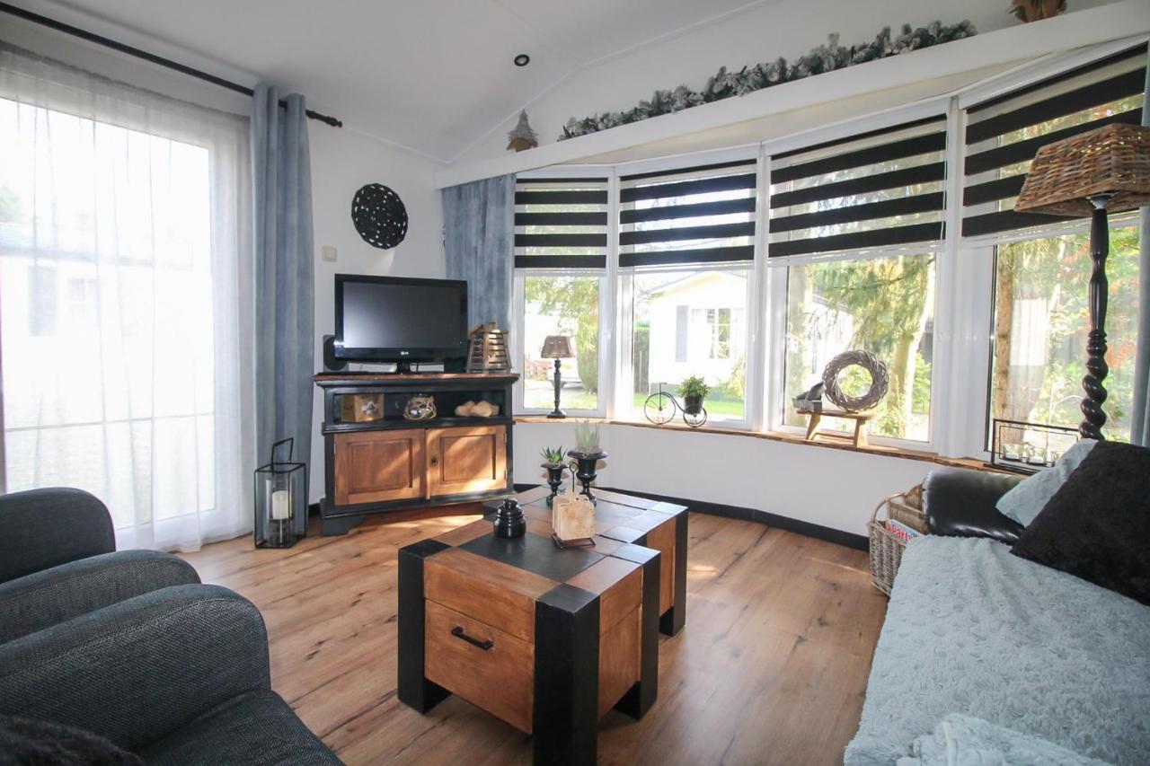 Sfeervol Chalet Op De Veluwe Путен Екстериор снимка