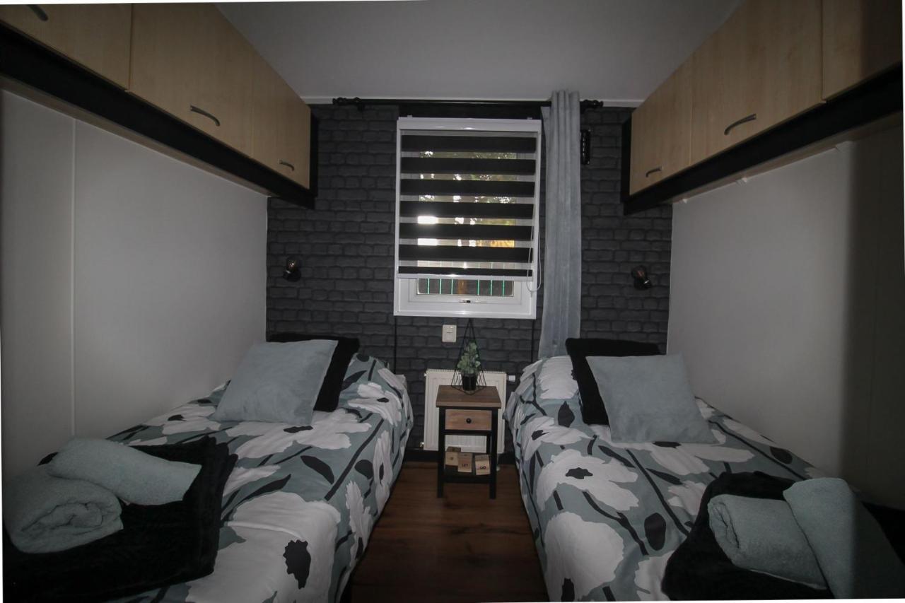 Sfeervol Chalet Op De Veluwe Путен Екстериор снимка
